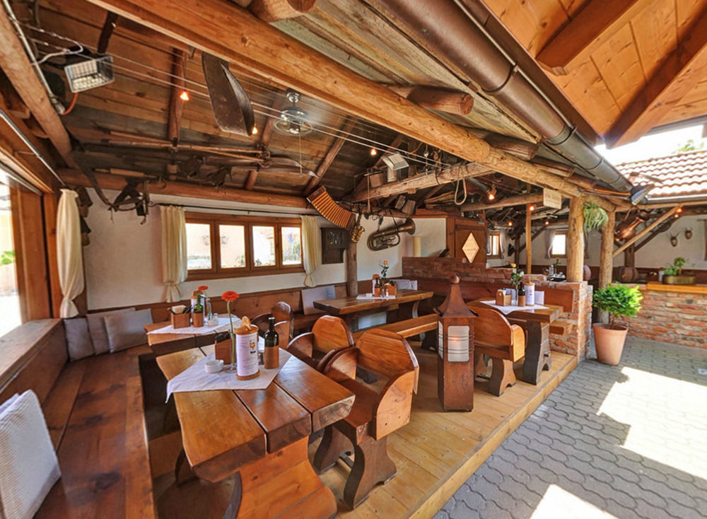 波尼米尔酒店-餐厅 Niedergottsau 外观 照片